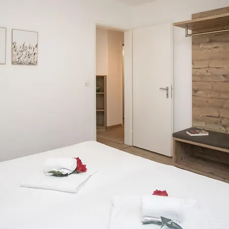 La Siala Apt-23 By Interhome